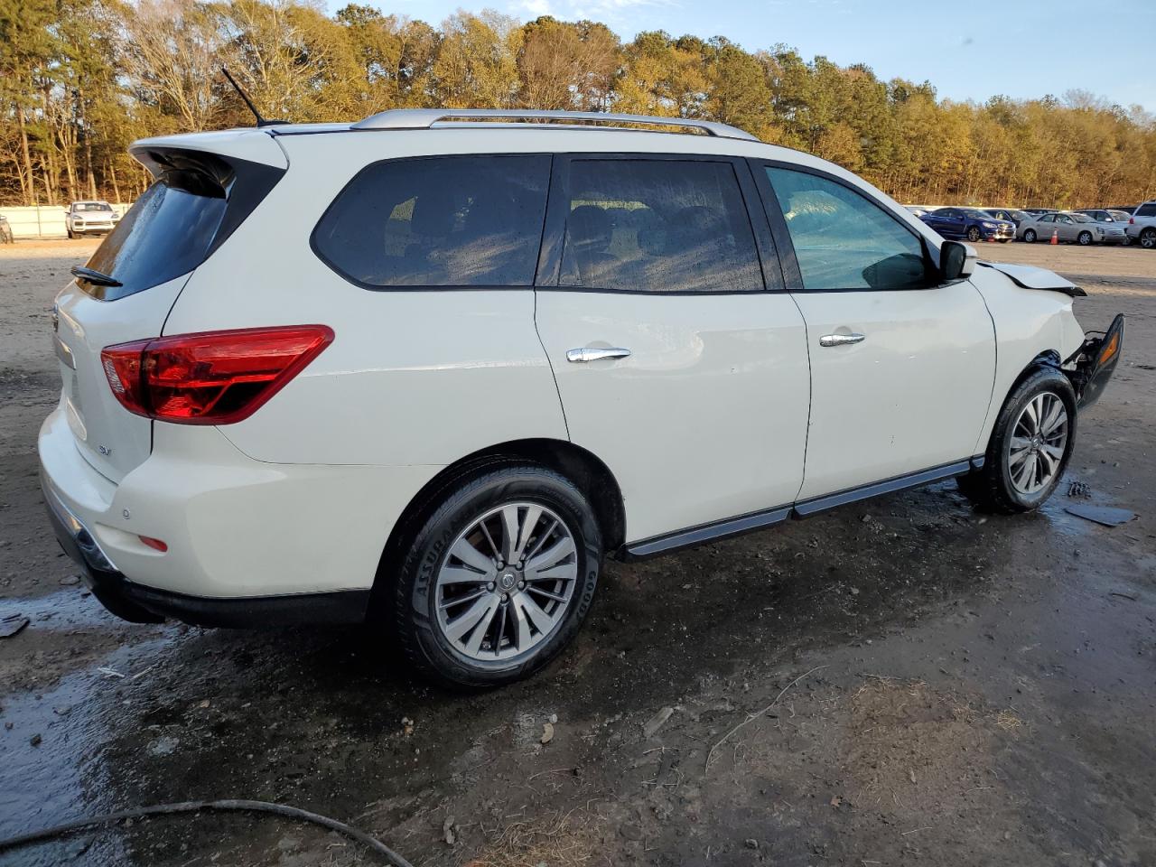 Image 3 of 2017 NISSAN PATHFINDER S 2017 with VIN 5N1DR2MN7HC650460
