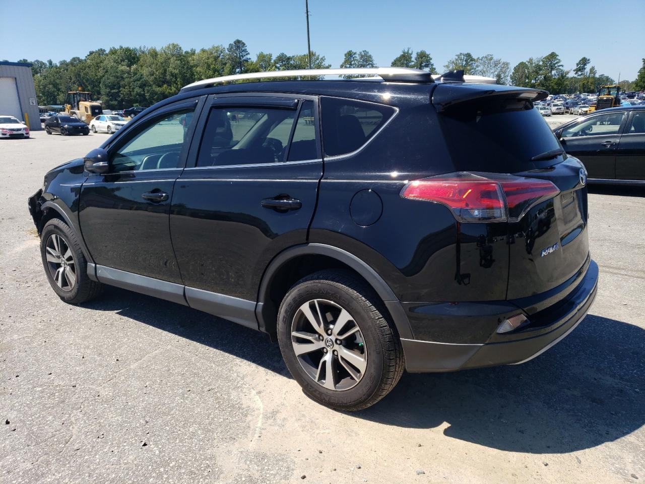 Изображение 2 2017 TOYOTA RAV4 XLE 2017 с VIN 2T3WFREV7HW359709