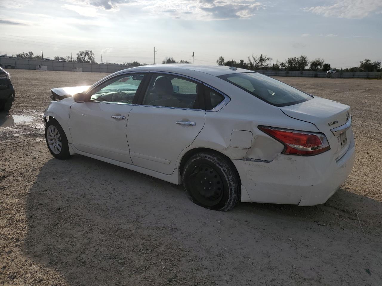 Изображение 2 2015 NISSAN ALTIMA 2.5 2015 с VIN 1N4AL3AP1FN316355