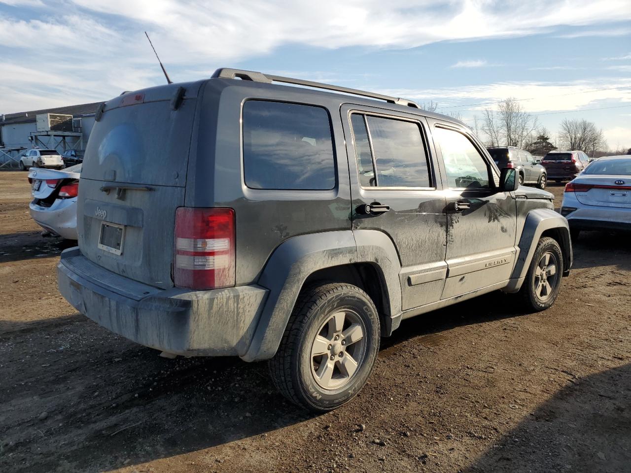 Obraz 3 z 2011 JEEP LIBERTY SPORT 2011 z VIN 1J4PN2GK6BW506512