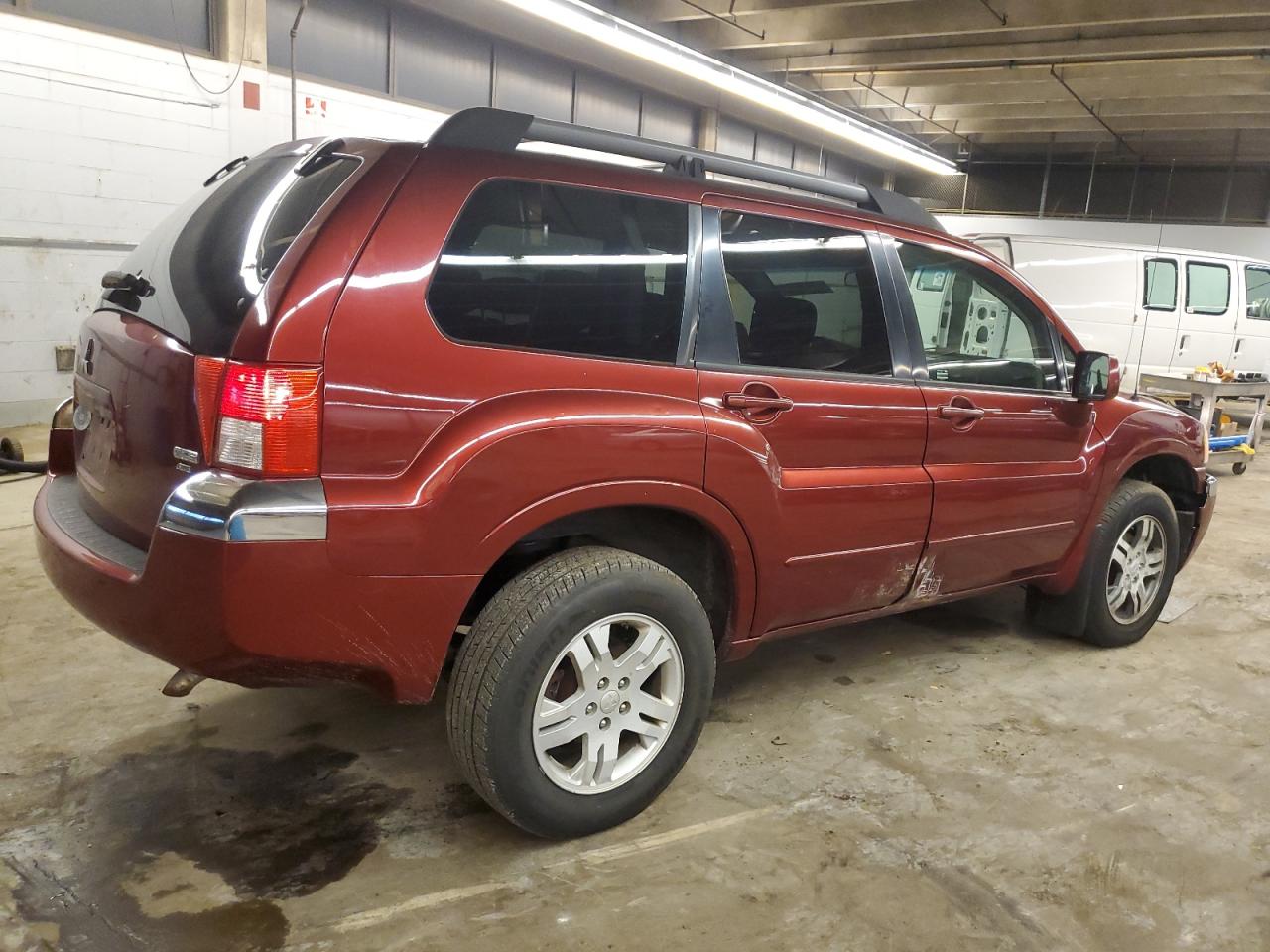 Image 3 of 2004 MITSUBISHI ENDEAVOR XLS 2004 with VIN 4A4MN31S24E012978