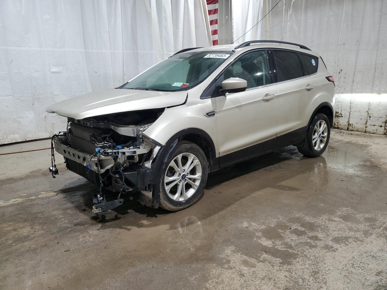 Изображение 1 2018 FORD ESCAPE SE 2018 с VIN 1FMCU9GD7JUA77890