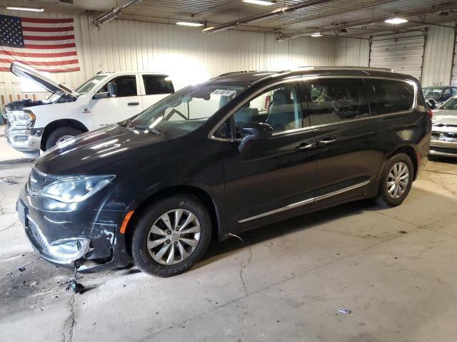 Image 1 of 2020 CHRYSLER PACIFICA TOURING L 2020 with VIN 2C4RC1BG1LR101671