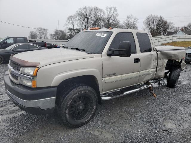 Image 1 of 2004 CHEVROLET SILVERADO K2500 HEAVY DUTY 2004 with VIN 1GCHK29U14E358389