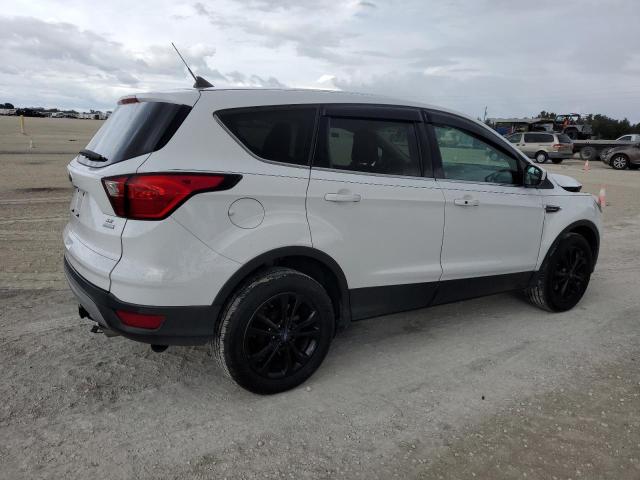 Obraz 3 z 2019 FORD ESCAPE SE 2019 z VIN 1FMCU0GD4KUA88360