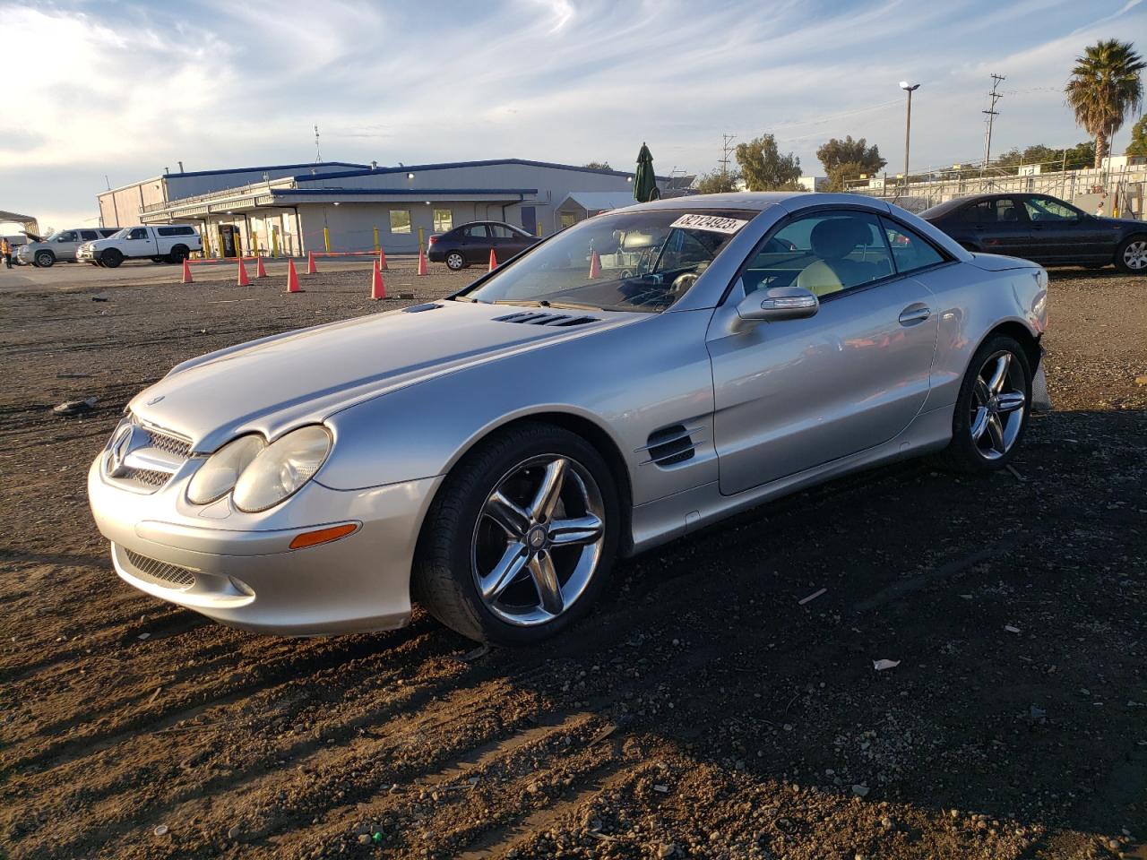Image 1 of 2004 MERCEDES-BENZ SL 500 2004 with VIN WDBSK75F94F065388