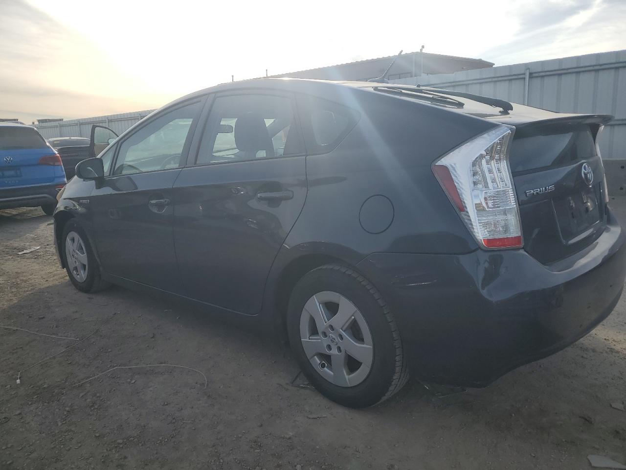 Изображение 2 2010 TOYOTA PRIUS  2010 с VIN JTDKN3DUXA0214133