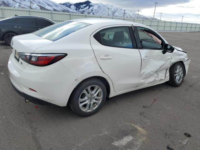 Obraz 3 z 2018 TOYOTA YARIS IA  2018 z VIN 3MYDLBYV9JY327266