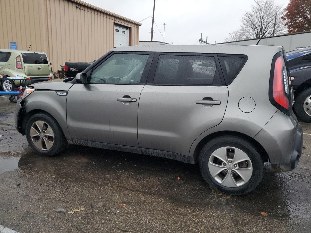 Obraz 2 z 2015 KIA SOUL  2015 z VIN KNDJN2A25F7172820