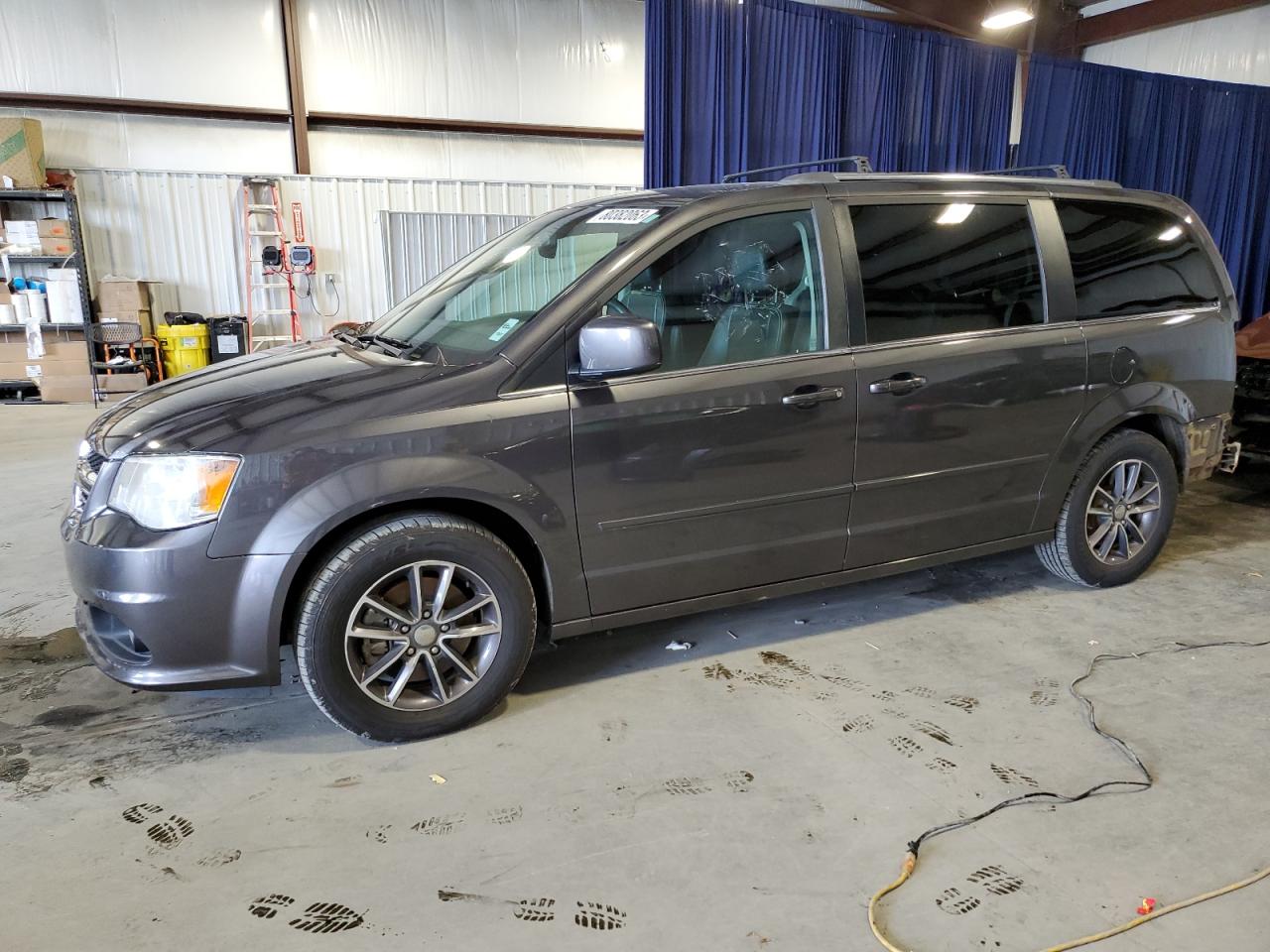 Изображение 1 2017 DODGE GRAND CARAVAN SXT 2017 с VIN 2C4RDGCG9HR728222