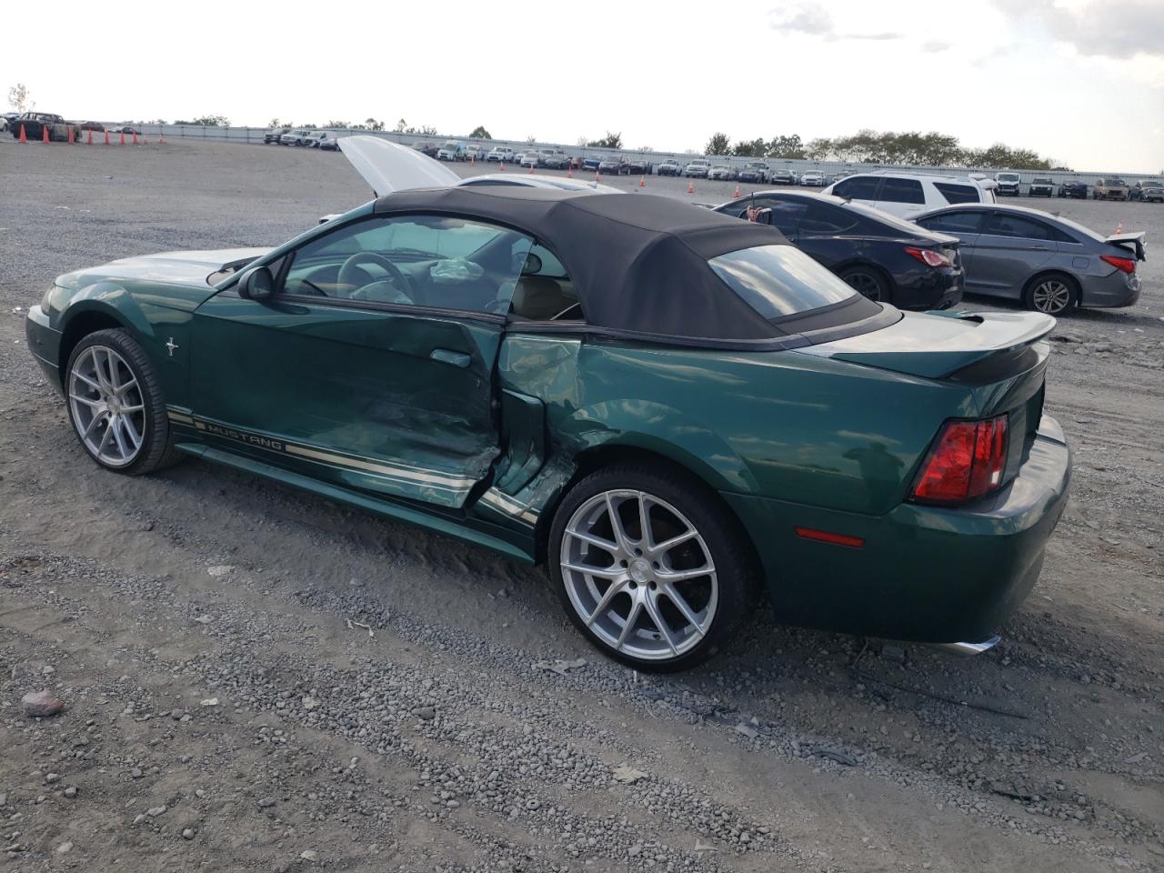 Obraz 2 z 2000 FORD MUSTANG  2000 z VIN 1FAFP4449YF264133