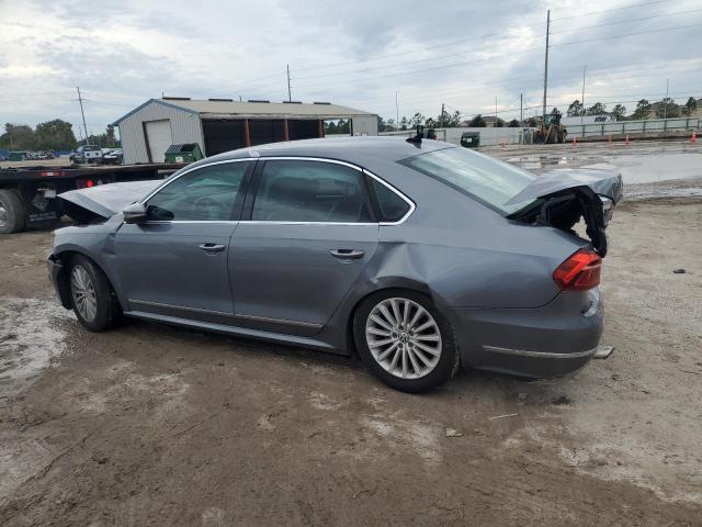 Изображение 2 2017 VOLKSWAGEN PASSAT SE 2017 с VIN 1VWBT7A35HC040485
