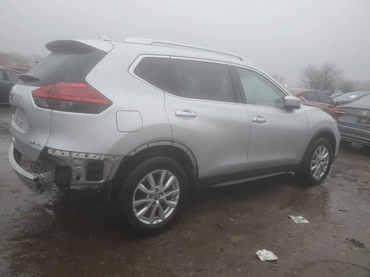 Image 3 of 2017 NISSAN ROGUE S 2017 with VIN KNMAT2MV3HP504753