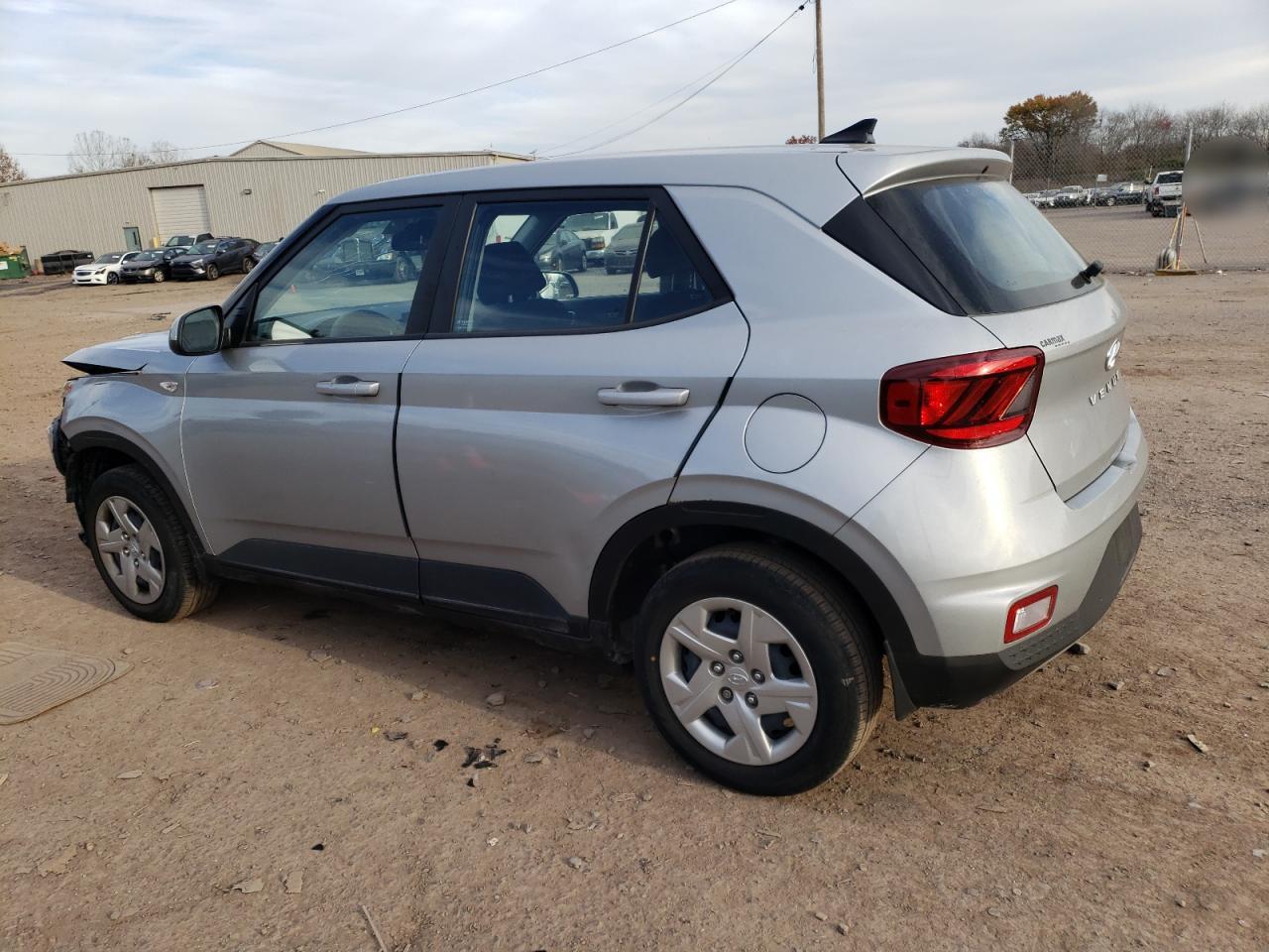 Image 2 of 2020 HYUNDAI VENUE SE 2020 with VIN KMHRB8A30LU038555