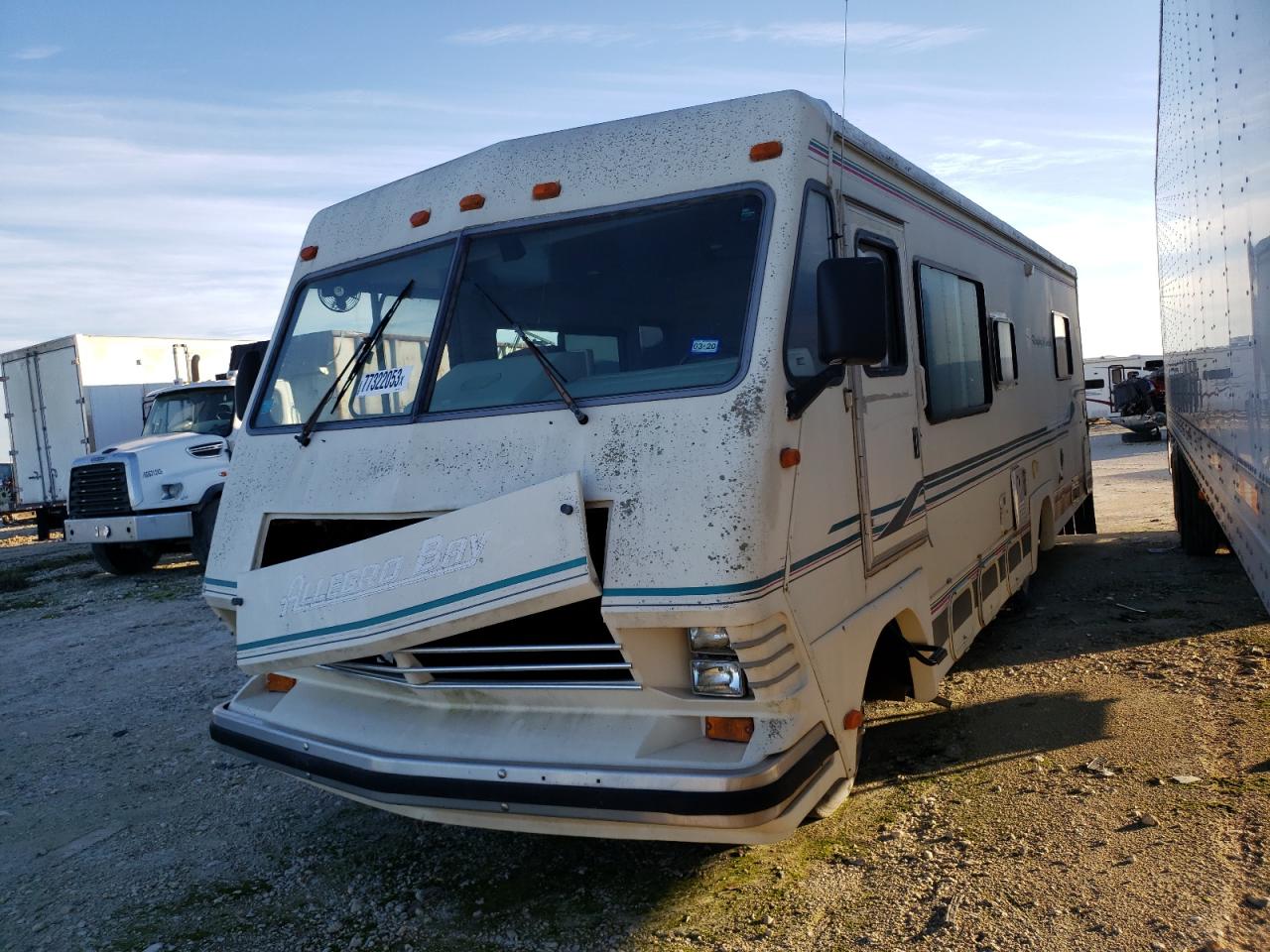 Image 2 of 1996 CHEVROLET P30  1996 with VIN 1GBKP37NXT3300059