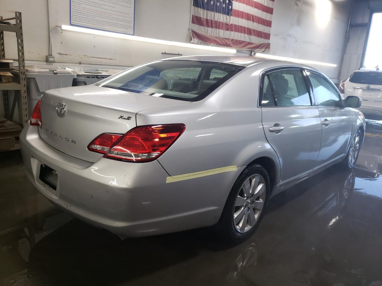 Obraz 3 z 2007 TOYOTA AVALON XL 2007 z VIN 4T1BK36B57U247400