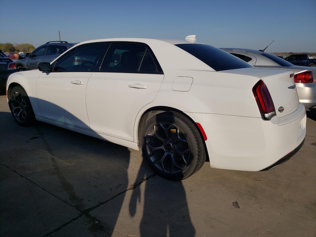 Изображение 2 2018 CHRYSLER 300 TOURING 2018 с VIN 2C3CCAAG7JH281897