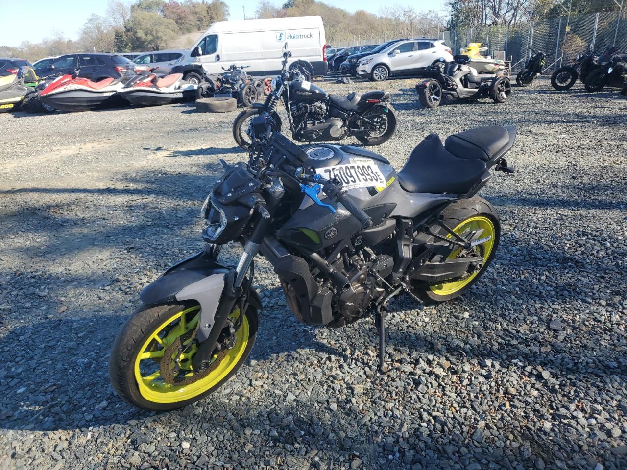 Obraz 2 z 2016 YAMAHA FZ07  2016 z VIN JYARM06E2GA010043
