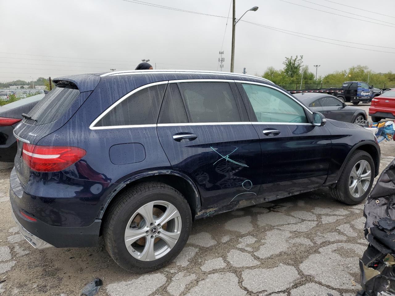 Image 3 of 2018 MERCEDES-BENZ GLC 300 4MATIC 2018 with VIN WDC0G4KB7JV039068