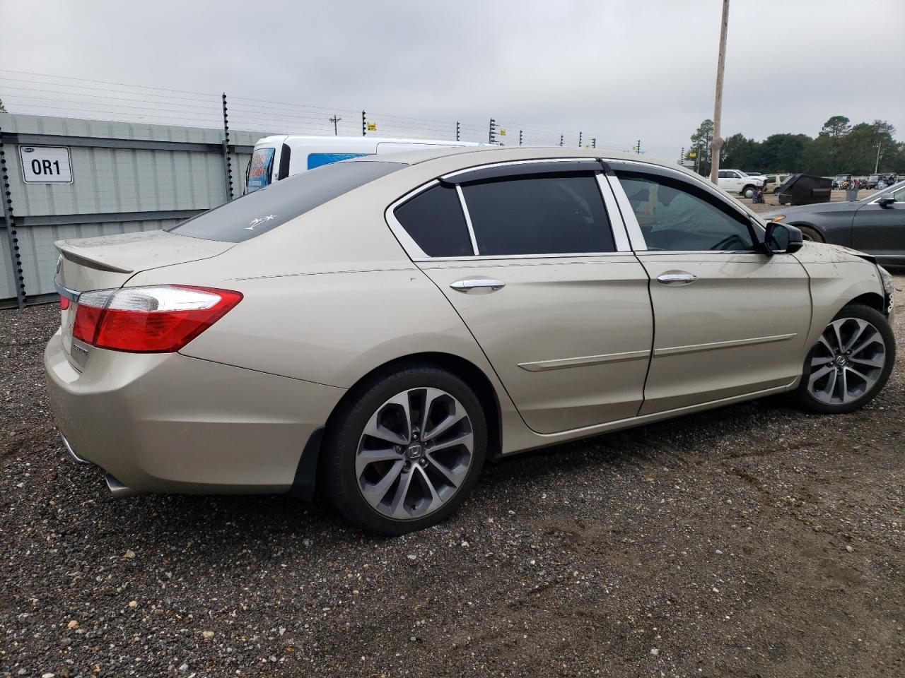Изображение 3 2015 HONDA ACCORD SPORT 2015 с VIN 1HGCR2F50FA132178