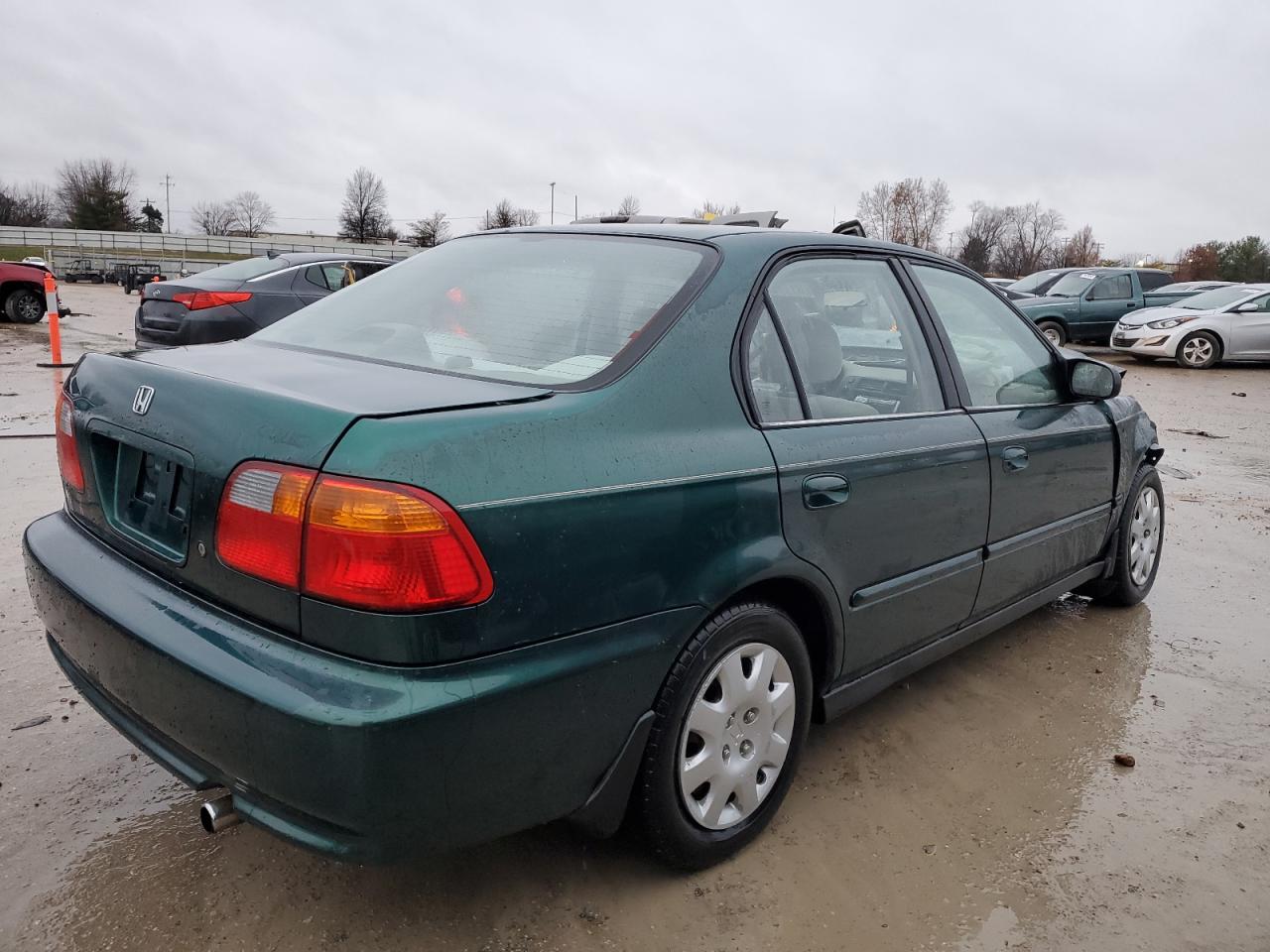 Image 3 of 2000 HONDA CIVIC BASE 2000 with VIN 2HGEJ6617YH518623