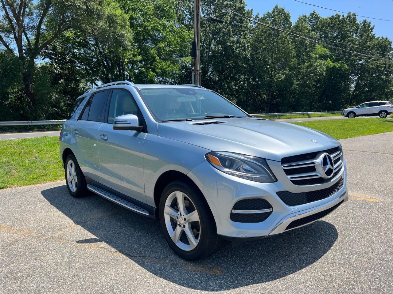 Изображение 1 2016 MERCEDES-BENZ GLE 350 4MATIC 2016 с VIN 4JGDA5HB5GA798271