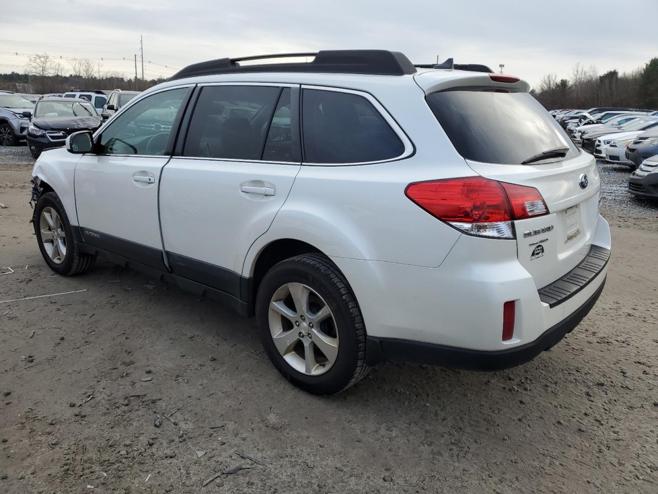 Image 2 of 2014 SUBARU OUTBACK 2.5I LIMITED 2014 with VIN 4S4BRBKC8E3293004