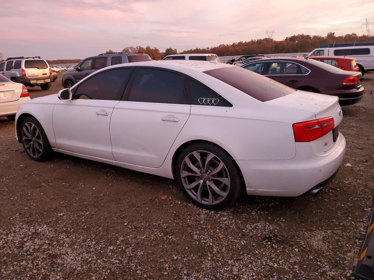 Obraz 2 z 2013 AUDI A6 PREMIUM PLUS 2013 z VIN WAUGFAFC5DN147487