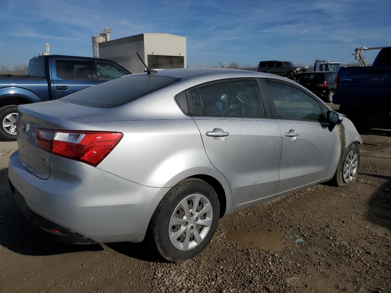 Obraz 3 z 2015 KIA RIO LX 2015 z VIN KNADM4A37F6527378