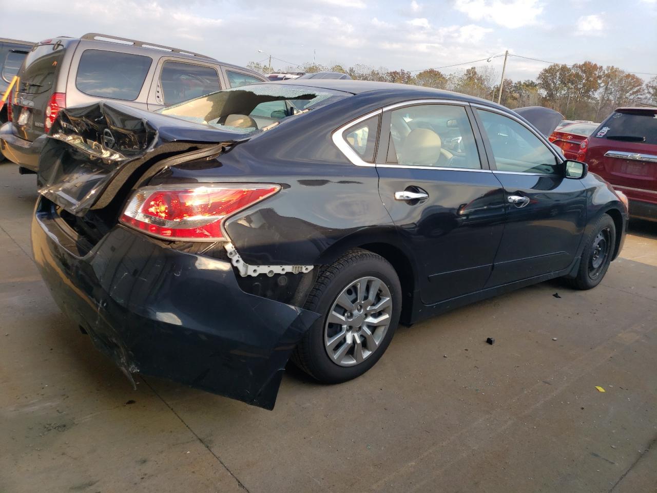 Image 3 of 2015 NISSAN ALTIMA 2.5 2015 with VIN 1N4AL3AP1FC443361