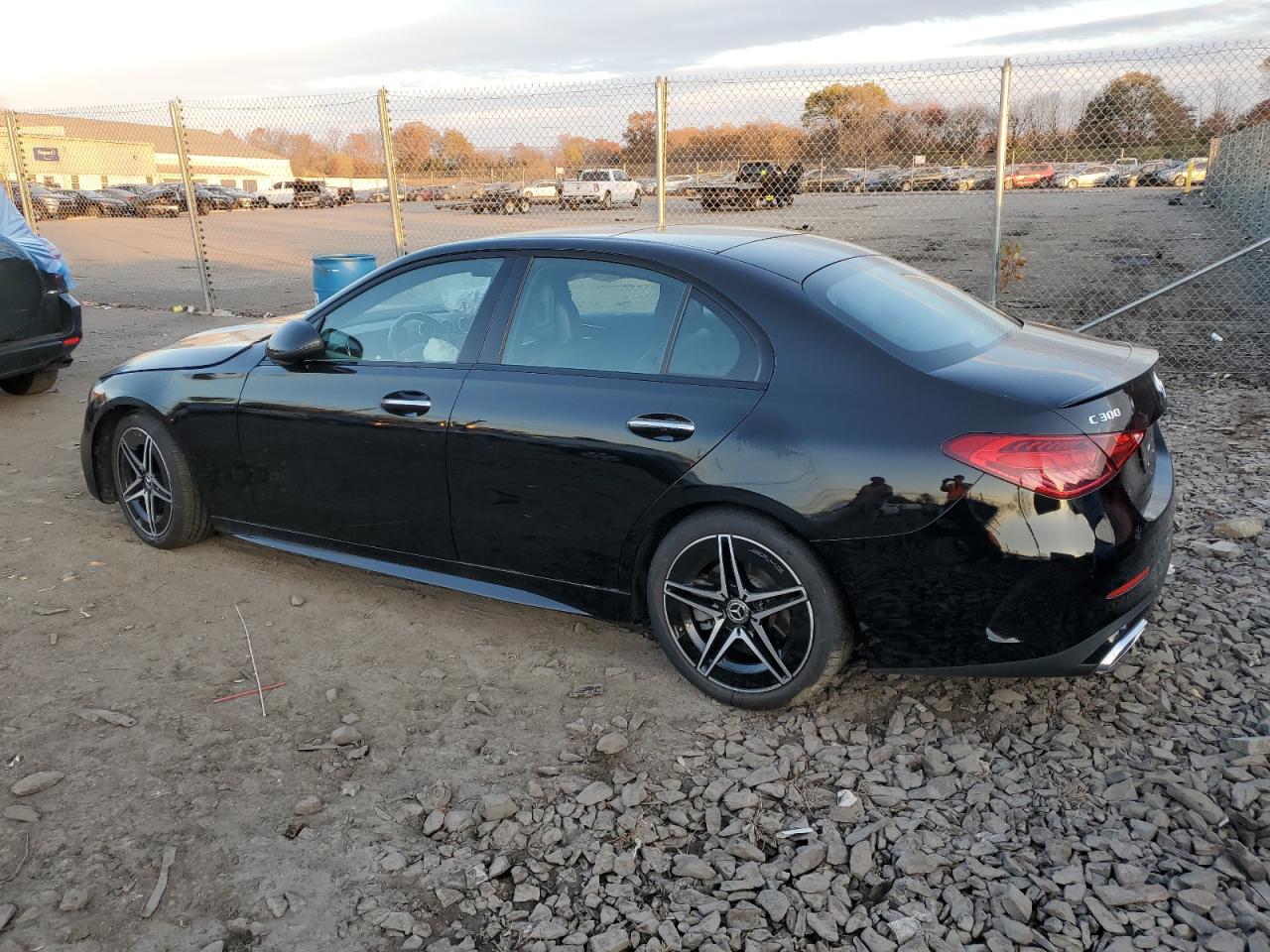 Obraz 2 z 2022 MERCEDES-BENZ C 300 4MATIC 2022 z VIN W1KAF4HB0NR055749