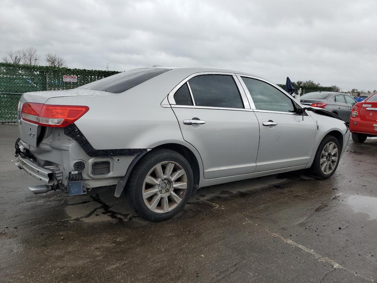 Obraz 3 z 2010 LINCOLN MKZ  2010 z VIN 3LNHL2GC3AR647298