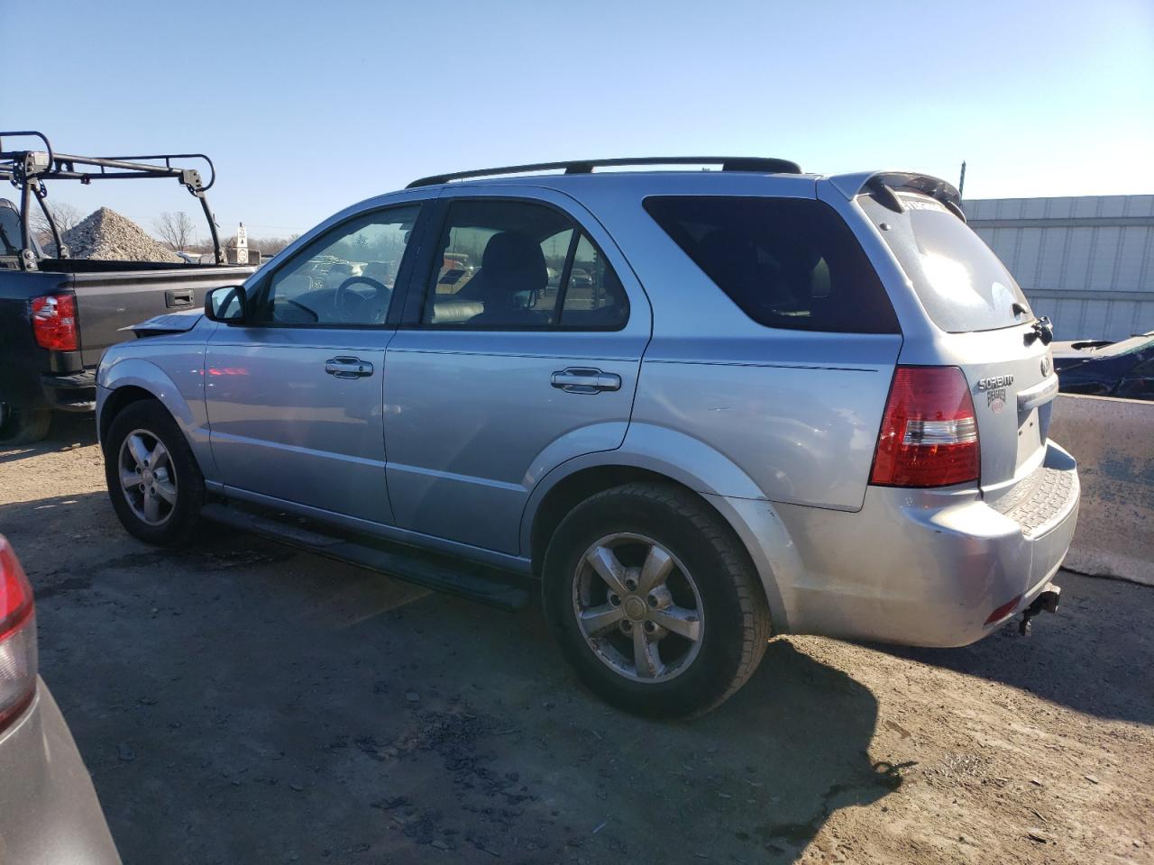 Изображение 2 2008 KIA SORENTO EX 2008 с VIN KNDJD735385763122