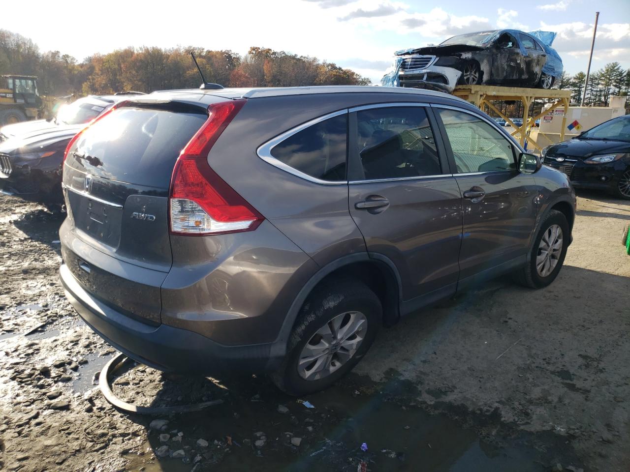 Image 3 of 2013 HONDA CR-V EXL 2013 with VIN 5J6RM4H79DL038412