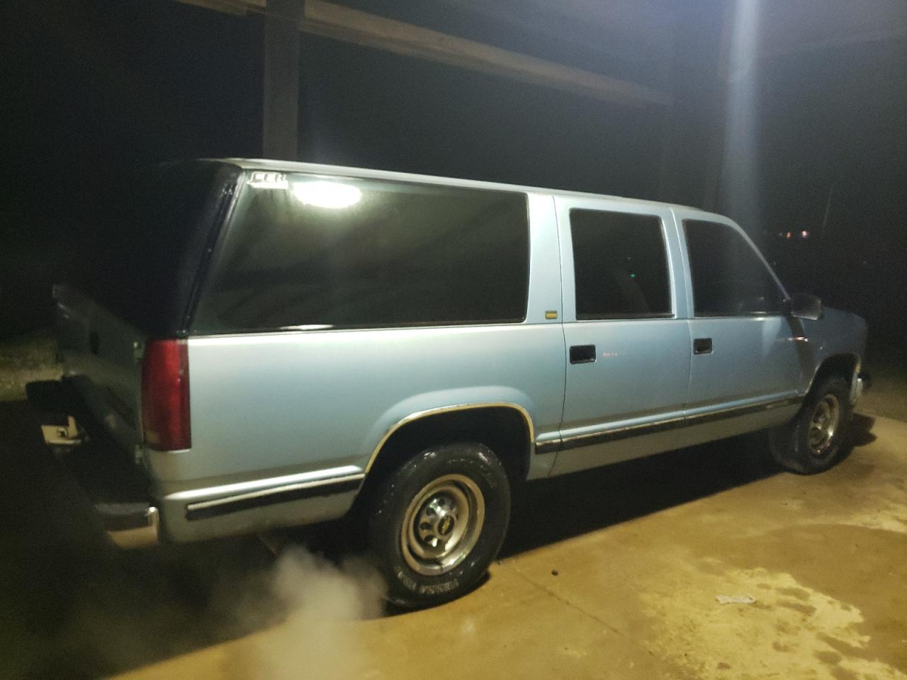 Изображение 3 1993 CHEVROLET SUBURBAN C2500 1993 с VIN 1GNGC26K0PJ399532