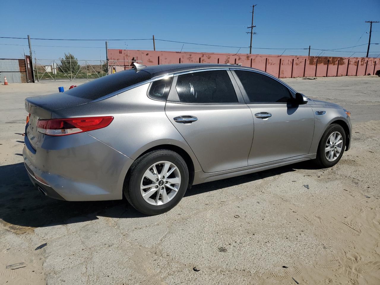 Изображение 3 2018 KIA OPTIMA LX 2018 с VIN 5XXGT4L36JG215921