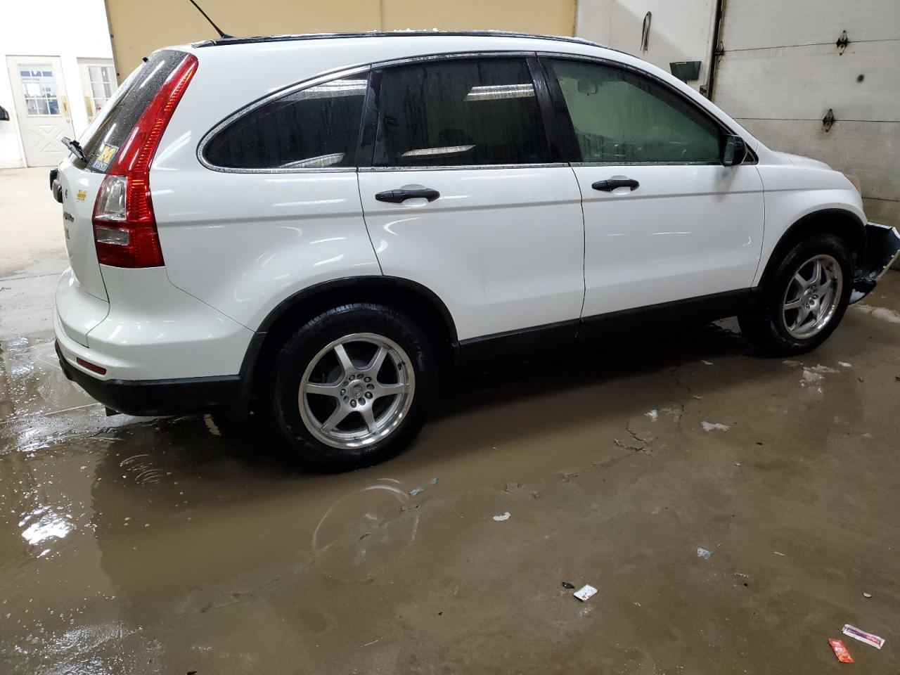 Изображение 3 2011 HONDA CR-V LX 2011 с VIN 5J6RE4H3XBL057848