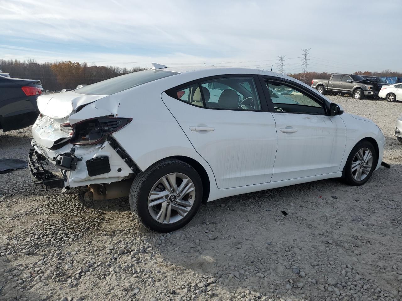 Image 3 of 2019 HYUNDAI ELANTRA SEL 2019 with VIN 5NPD84LF6KH452820