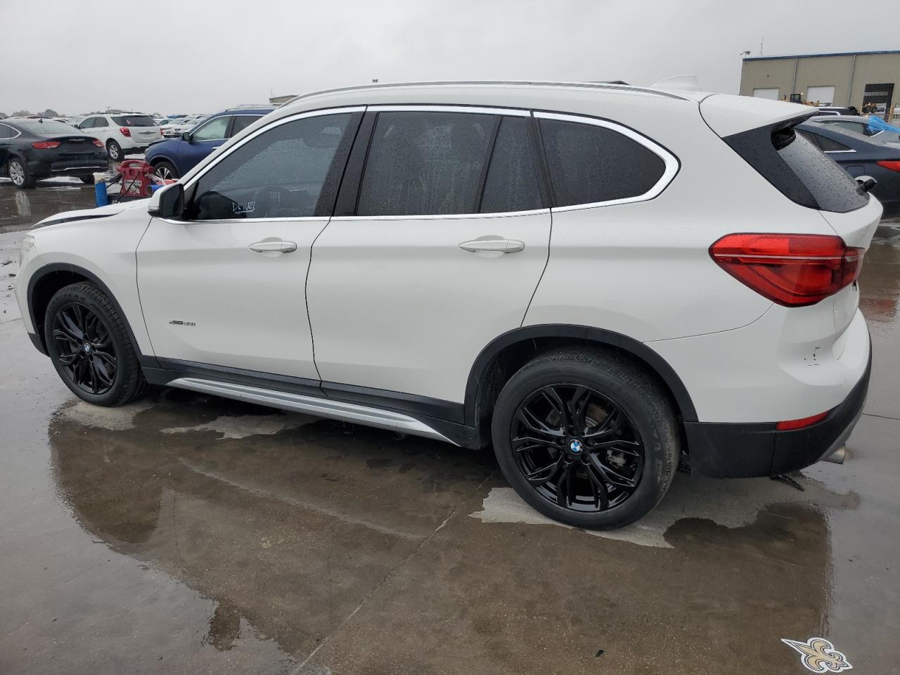 Image 2 of 2017 BMW X1 XDRIVE28I 2017 with VIN WBXHT3C3XH5F71646