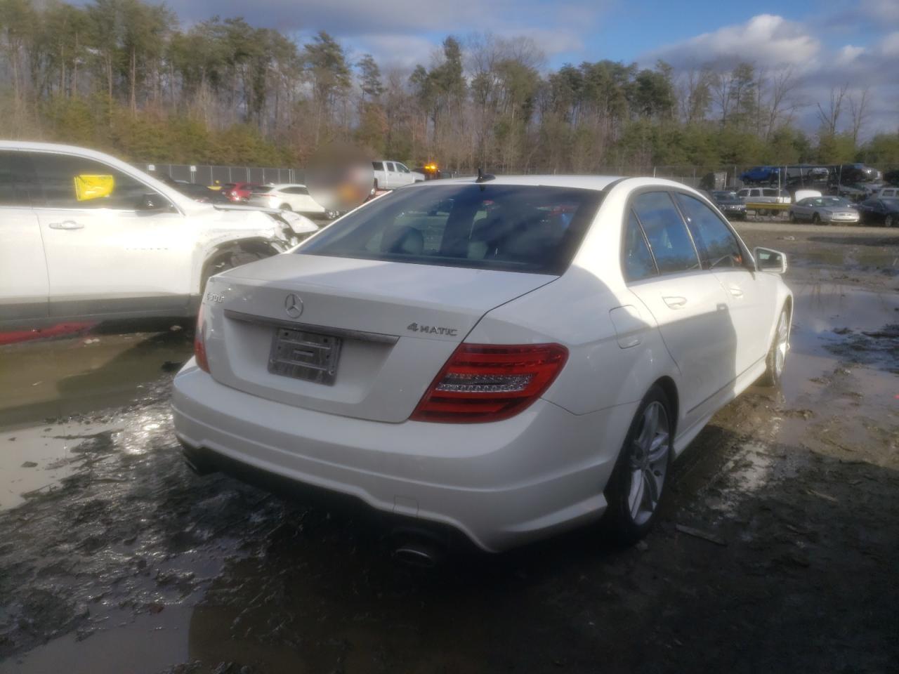 Image 3 of 2013 MERCEDES-BENZ C 300 4MATIC 2013 with VIN WDDGF8AB1DR294625