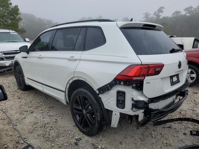 Изображение 2 2022 VOLKSWAGEN TIGUAN SE R-LINE BLACK 2022 с VIN 3VV8B7AX7NM135080