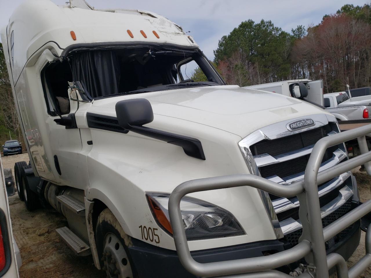 2020 FREIGHTLINER CASCADIA 126  2020 image