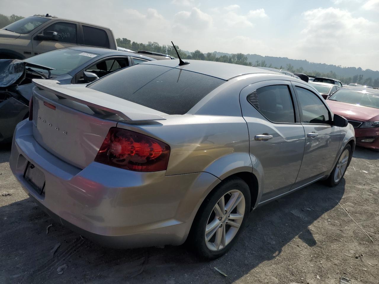 Image 3 of 2013 DODGE AVENGER SE 2013 with VIN 1C3CDZAG1DN522392