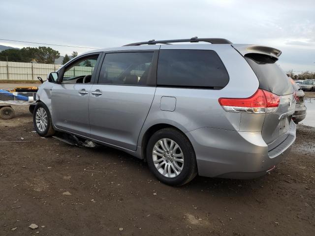 Obraz 2 z 2012 TOYOTA SIENNA XLE 2012 z VIN 5TDYK3DC3CS220852