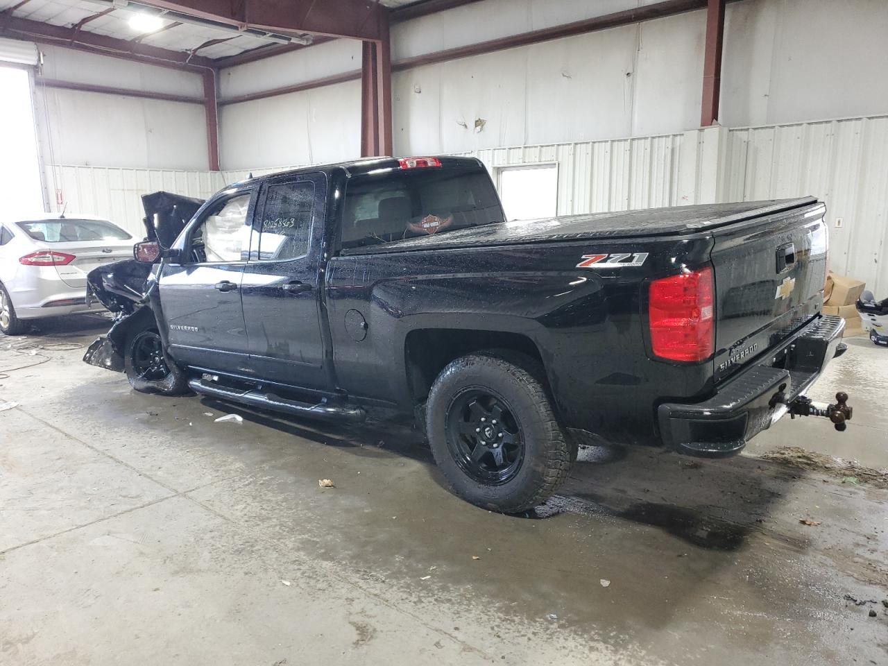 Изображение 2 2017 CHEVROLET SILVERADO K1500 LT 2017 с VIN 1GCVKREC7HZ148578