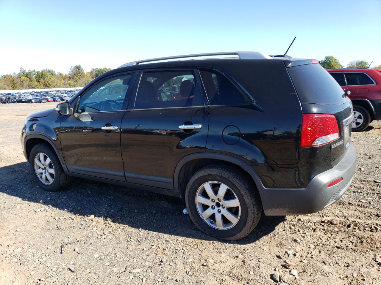Image 2 of 2011 KIA SORENTO BASE 2011 with VIN 5XYKT4A15BG066409