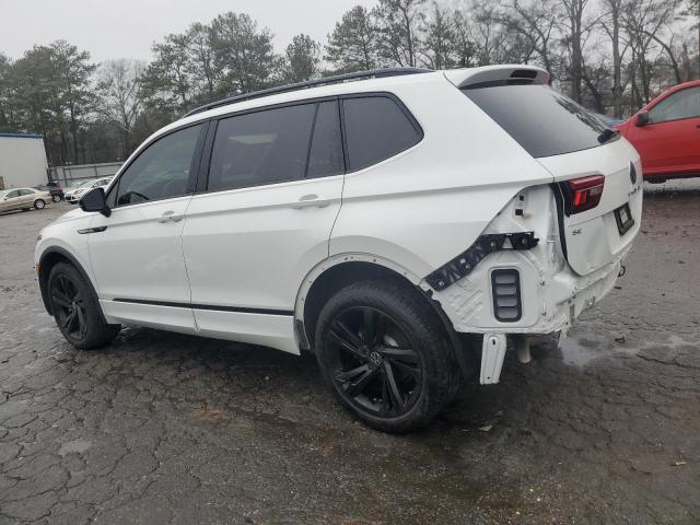 Изображение 2 2023 VOLKSWAGEN TIGUAN SE R-LINE BLACK 2023 с VIN 3VVCB7AX2PM029911