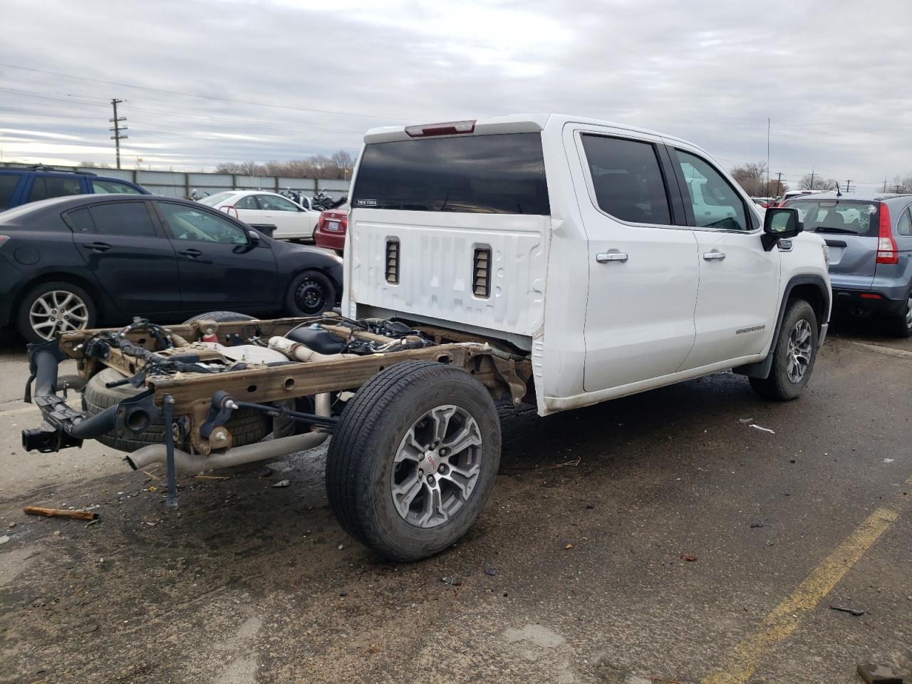 Obraz 3 z 2021 GMC SIERRA K1500 SLT 2021 z VIN 3GTU9DED8MG179691