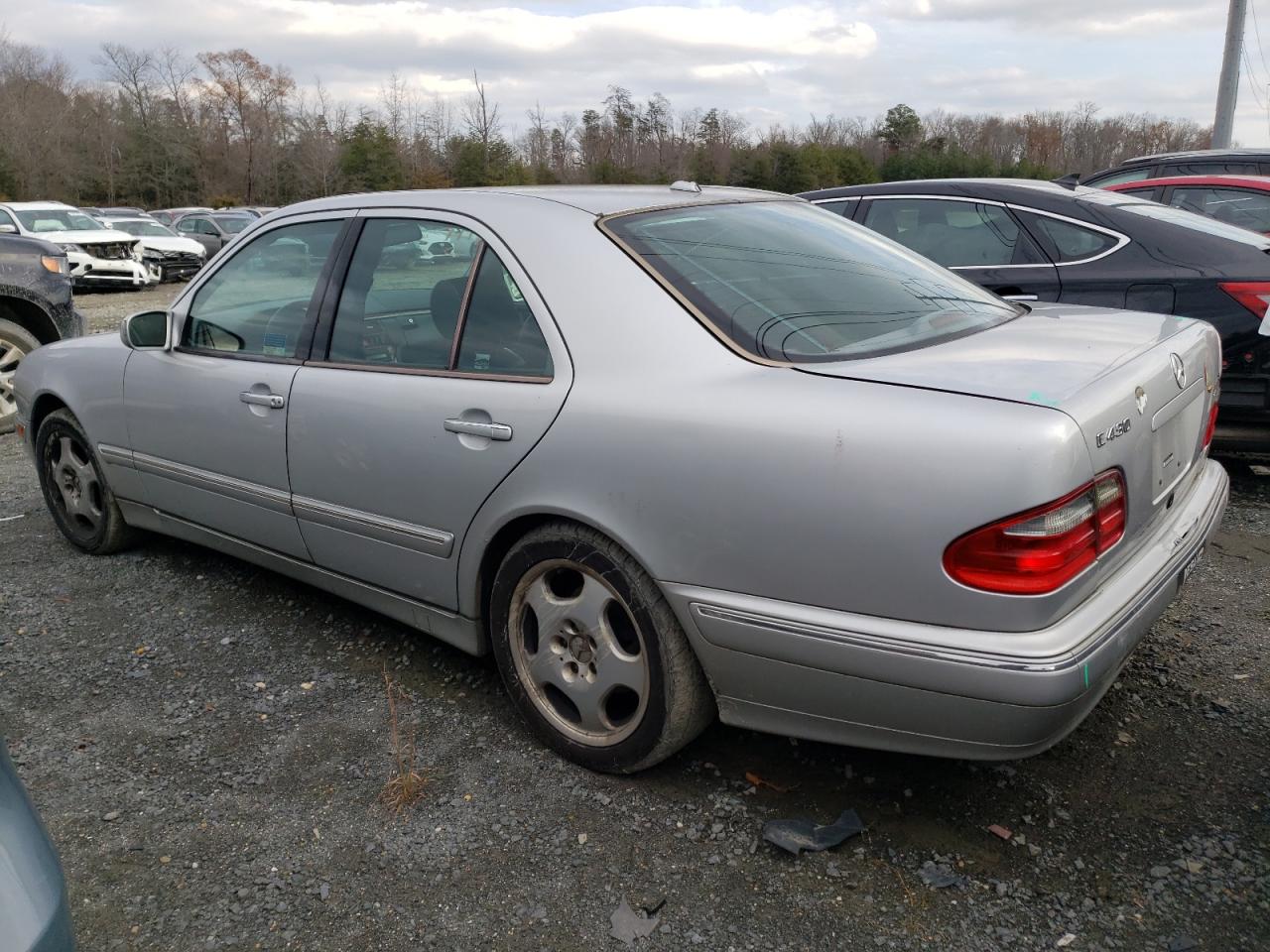 Image 2 of 2000 MERCEDES-BENZ E 430 2000 with VIN WDBJF70J9YB130281