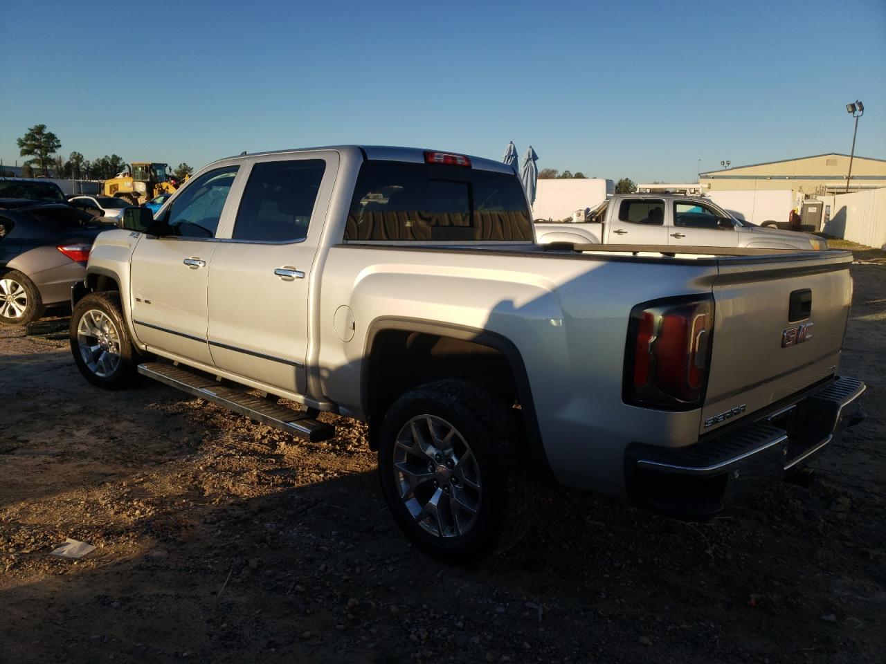 Image 2 of 2018 GMC SIERRA K1500 SLT 2018 with VIN 3GTU2NEC3JG207796